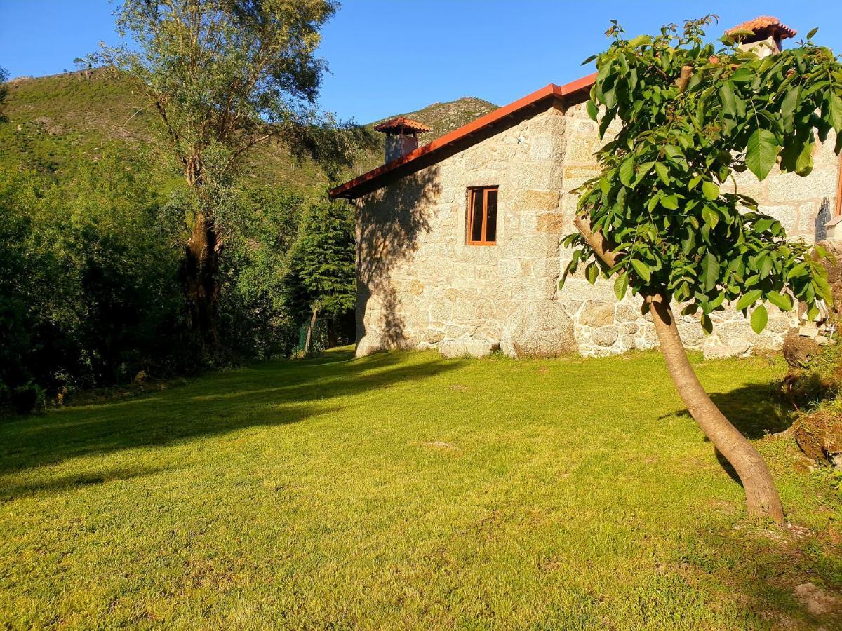 Quinta Da Casa Dos Santos - Inside Geres Guest House ภายนอก รูปภาพ