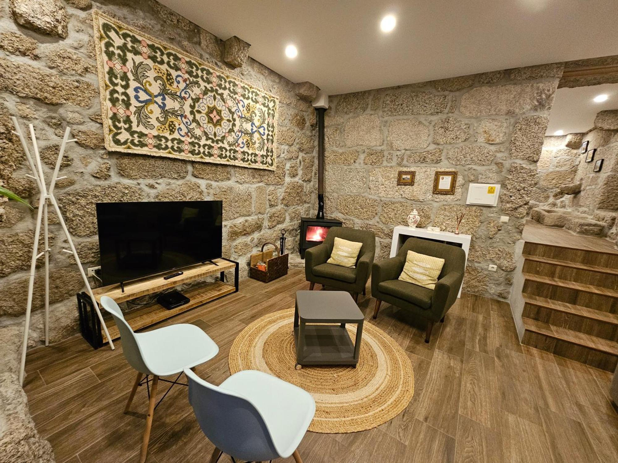 Quinta Da Casa Dos Santos - Inside Geres Guest House ภายนอก รูปภาพ